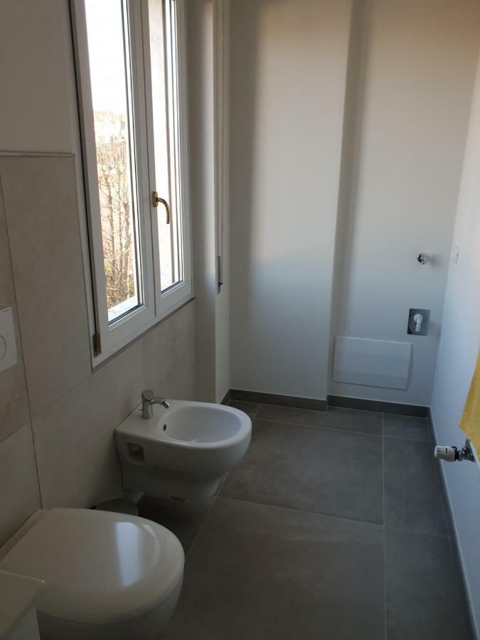 Sun Lake Apartments Desenzano del Garda Buitenkant foto