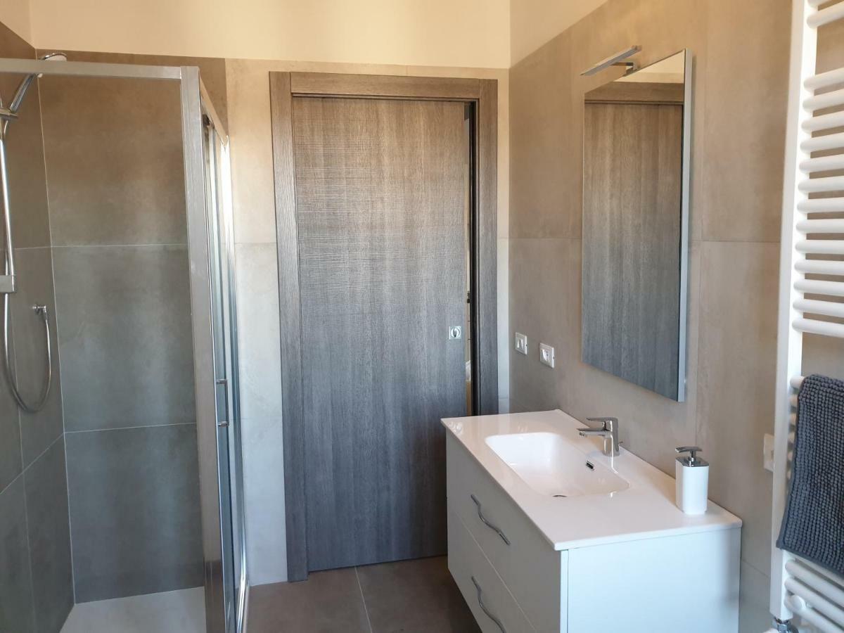 Sun Lake Apartments Desenzano del Garda Buitenkant foto