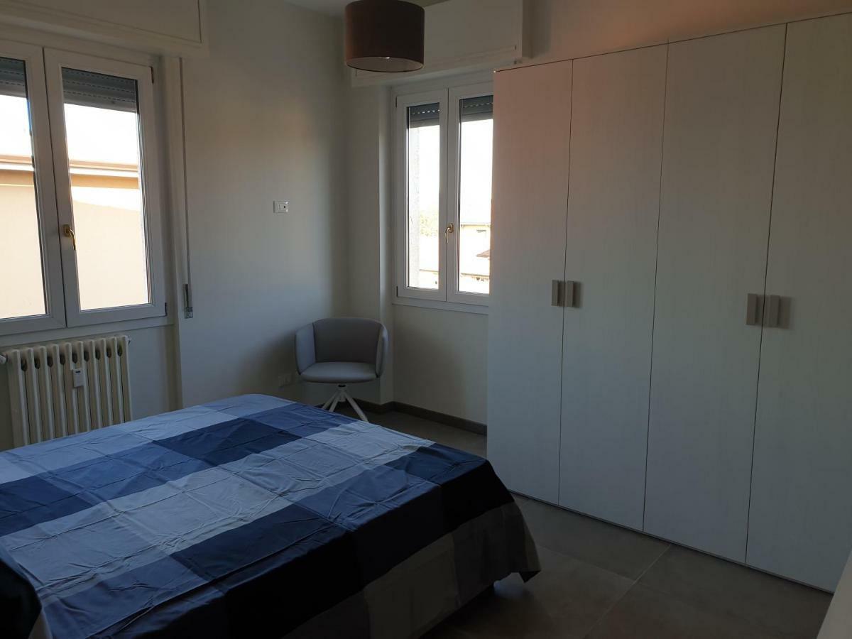 Sun Lake Apartments Desenzano del Garda Buitenkant foto